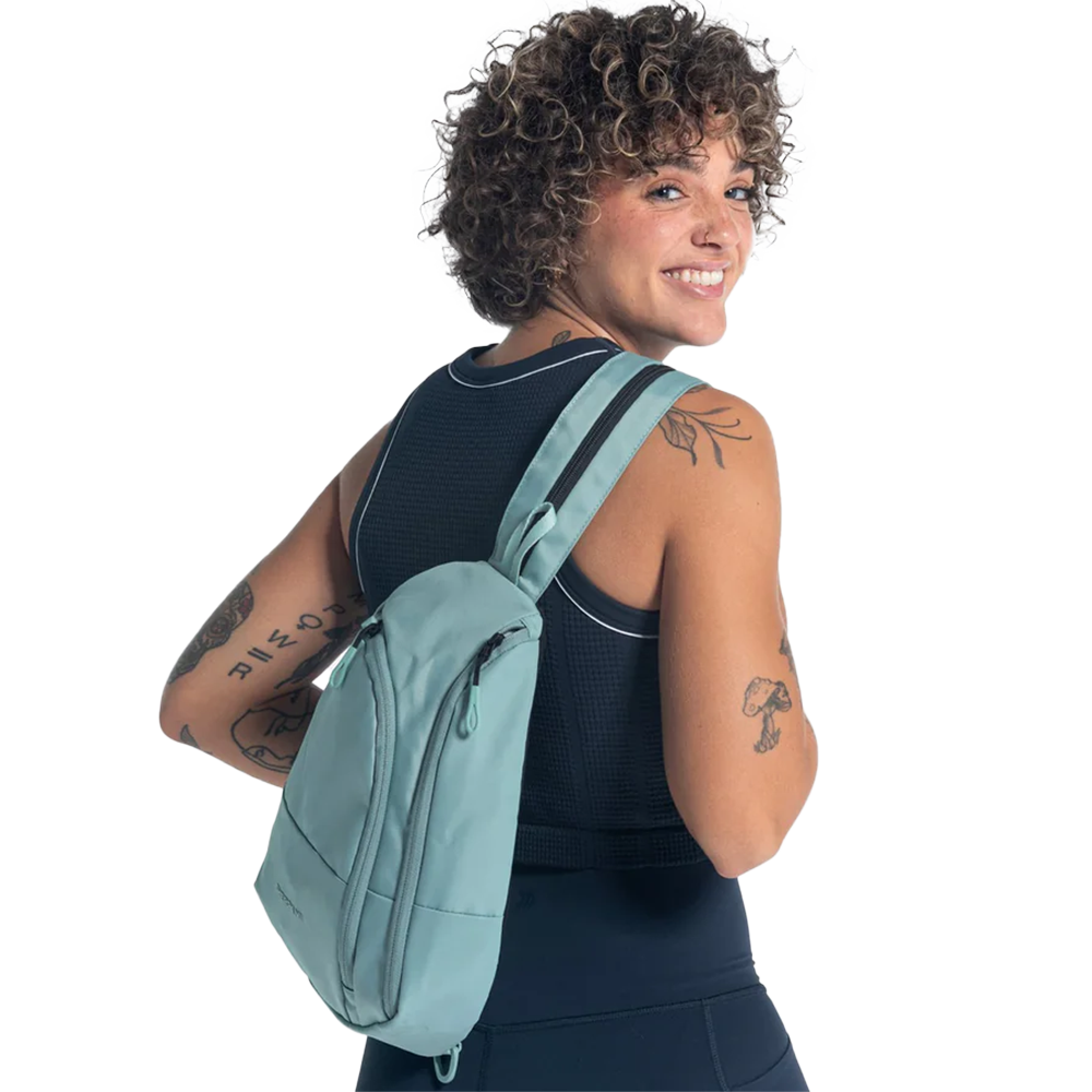 Wayfarer Convertible Sling